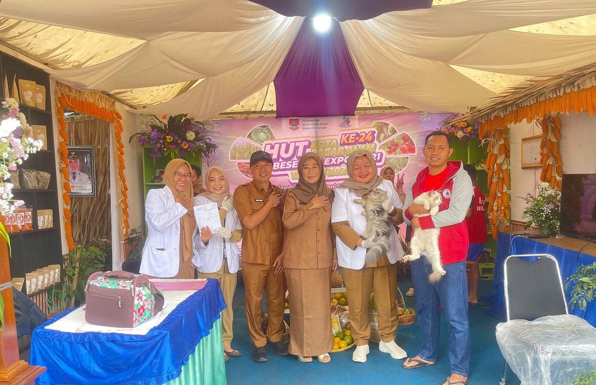Stand Dinas Pertanian Layani Vaksinasi Rabies Gratis Hewan Peliharaan