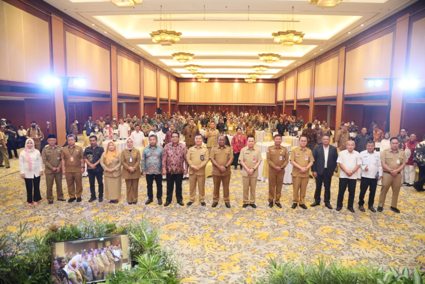 Wamendagri Tekankan Keberhasilan Pembangunan Nasional Tak Lepas dari Kinerja Pemda