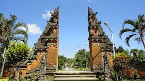Wajib Kesini! 6 Destinasi Wisata Terpopuler di Mataram yang Lagi Hits 