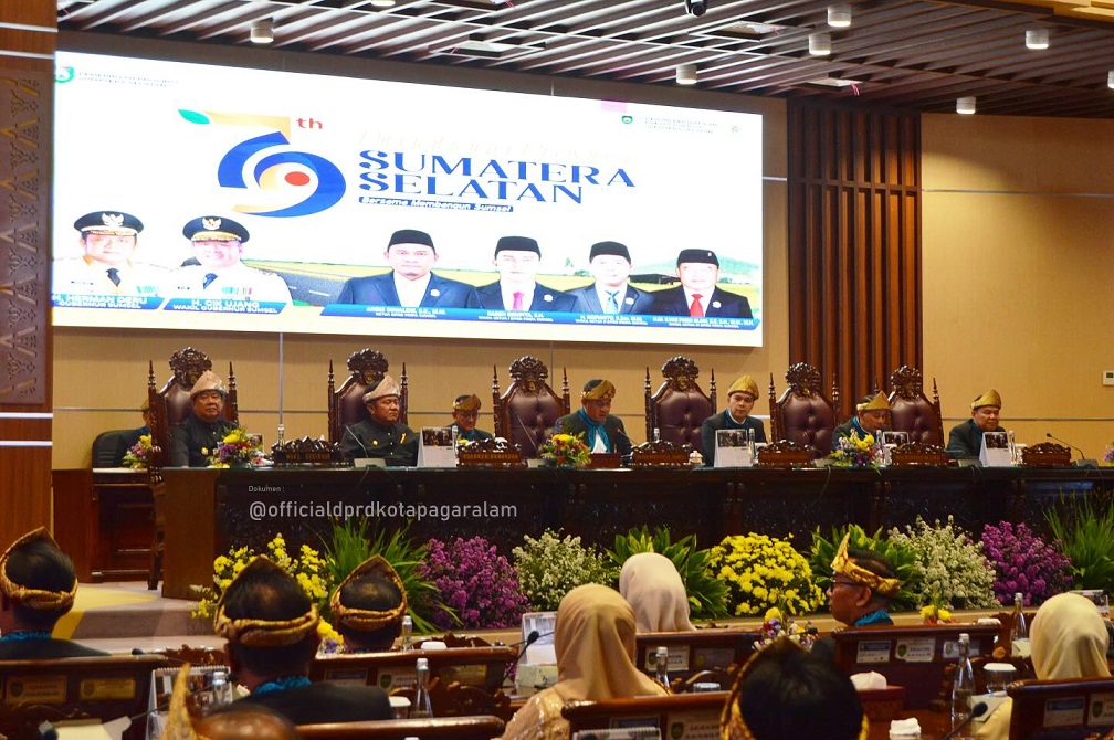 Hadiri Paripurna Istimewa HUT ke-79 Sumsel, Hj Jenny Sandiyah : Berinergi Wujudkan Sumsel Maju