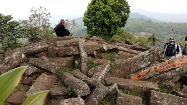 Miliki Tembok Batu yang Tinggi, inilah Temuan Arkeolog di Gunung Padang yang Gemparkan Dunia 