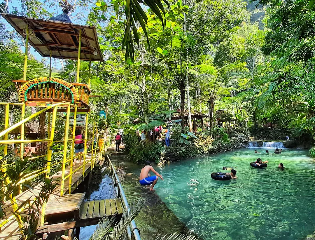 Taman Sungai Mudal, Destinasi Wisata Keluarga Pilihan di Kulon Progo Yogyakarta yang Menyegarkan!