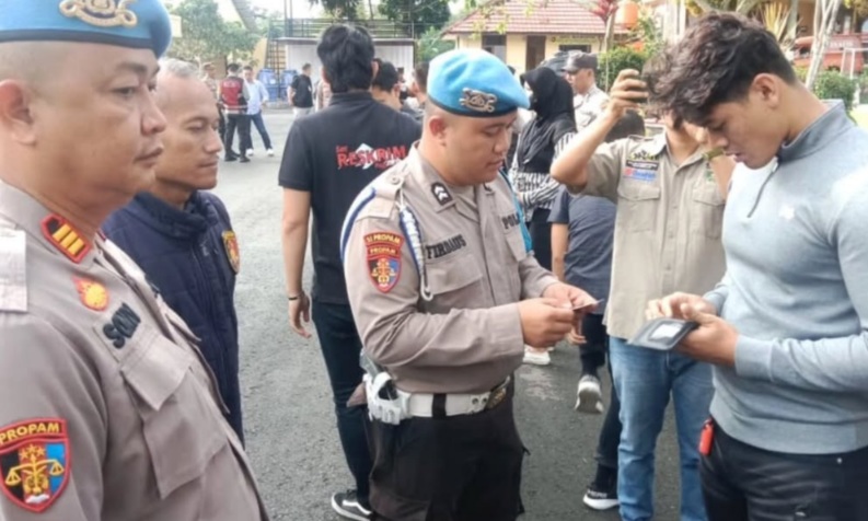 Propam Mendadak Periksa Kelengkapan Administrasi Jajaran, Temuannya Seperti Ini