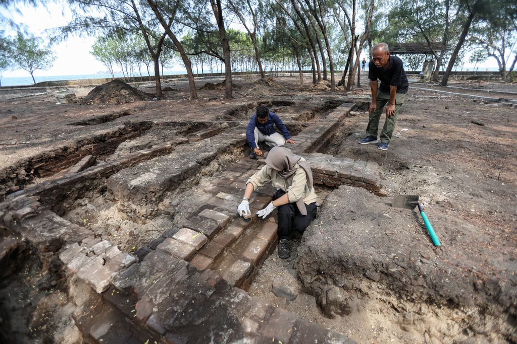 Menelusuri Warisan Sejarah, Arkeolog Lanjutkan Penelitian di Pulau Onrust 