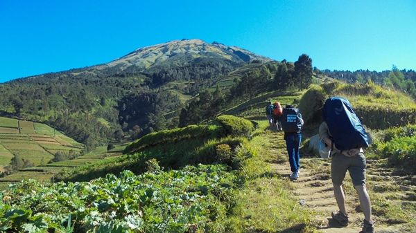Bikin Merinding Para Pendaki! Inilah Kisah Mistis yang Terkenal di Gunung Singgalang 