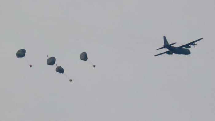 TNI AU Bersiap Kerahkan C-130J-30 Super Hercules Untuk Airdrop Cargo Logistik di Gaza