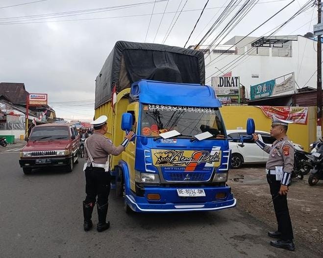 Edukasi Sopir ODOL, Bahayanya Over Muatan  