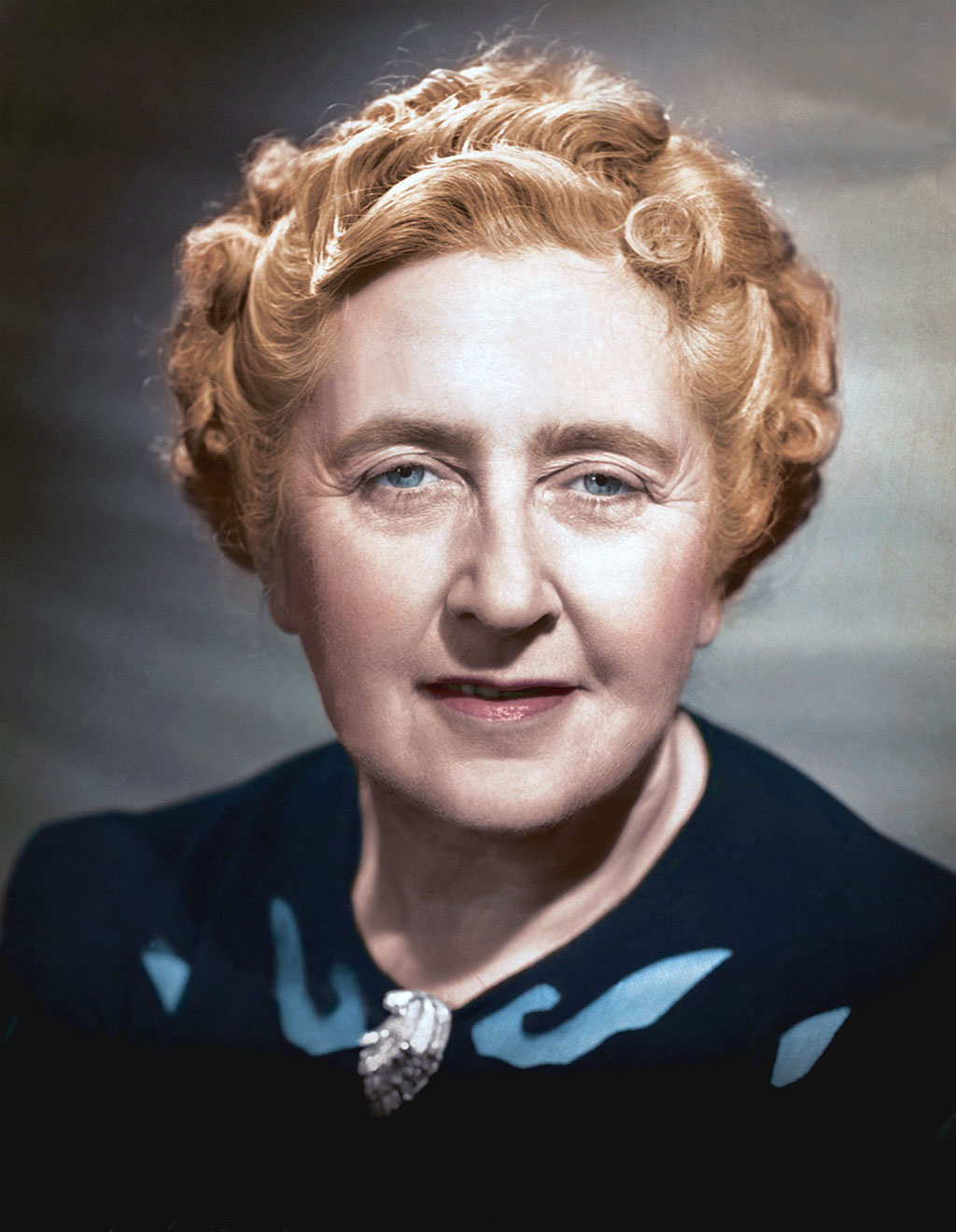 Mengenal Agatha Christie, Penulis Fiksi Terlaris Sepanjang Masa (10)