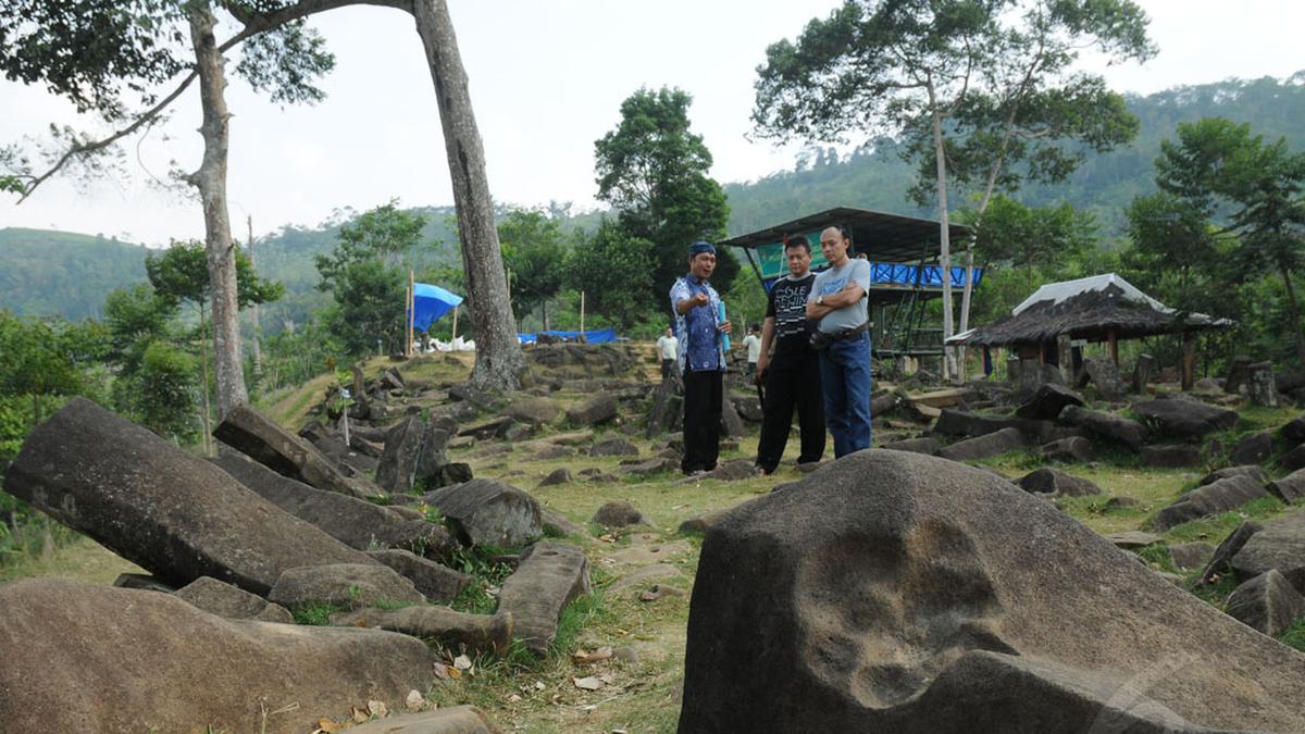 Di Antara Banyaknya Batu di Gunung Padang, Ternyata Terdapat 1 Batu Miliki Jejak Kaki Harimau!  