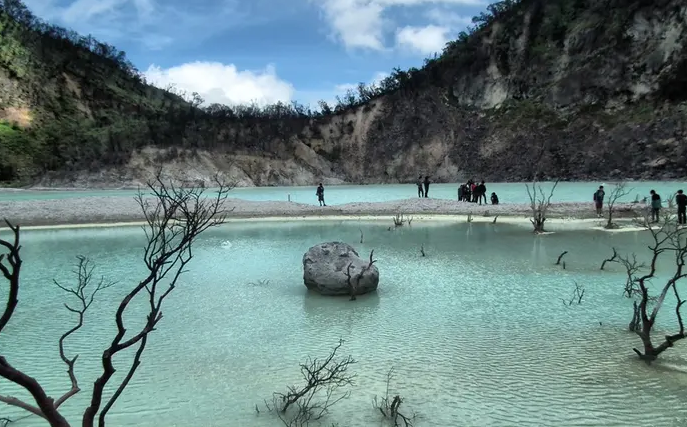 Gak Bakal Nyesel! Inilah 5 Destinasi Wisata Liburan Seru di Jawa Barat yang Wajib Kamu Kunjungi 