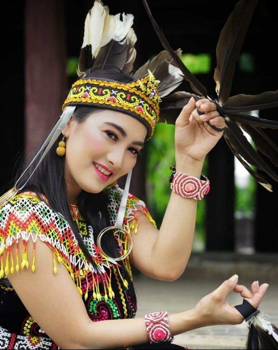Kecantikan Alami, Lima Suku di Indonesia yang Memukau dengan Keturunan Wanita Cantik