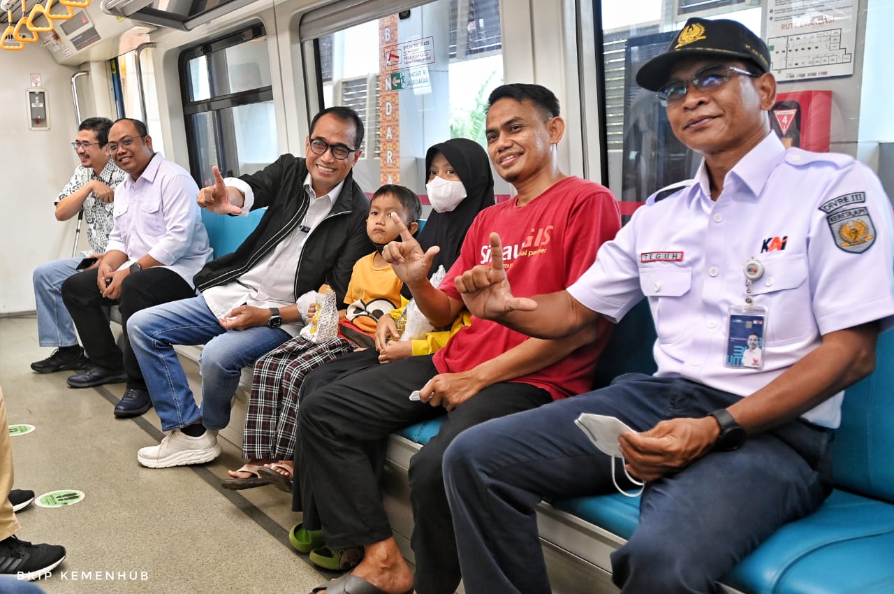 Tingkatkan Jumlah Penumpang LRT Sumsel, Harus Banyak Angkutan Feeder : Ujar Menhub