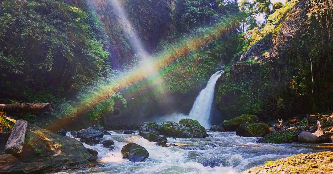 5 Air Terjun Terindah dan Sejuk di Lombok Wajib Berkunjung