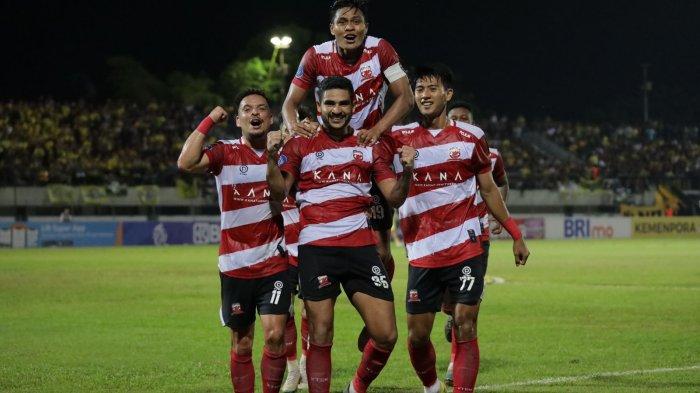 Bungkam PSIS Semarang, Madura United Gesera Persija di Puncak Klasemen!