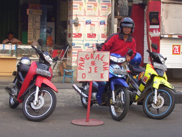 Enteng Dikantong Mamang Ojek, Ini Dia 4 Merk Aki Motor Paling Berkualitas