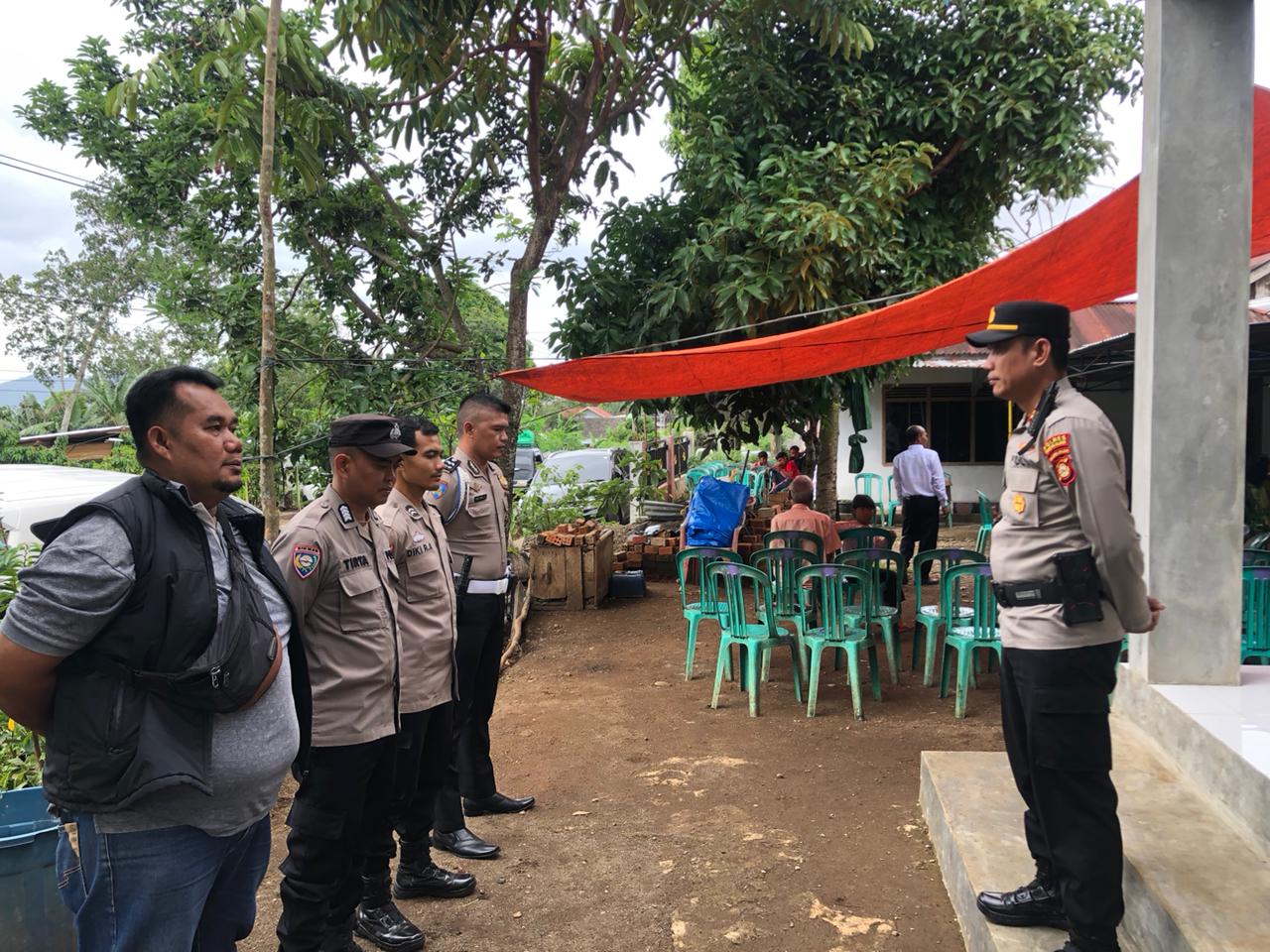 Kapolsek Dempo Selatan Pimpin Pengamanan Ibadah Natal Umat Protestan di GPDI, Jema’at Tenang dan Aman