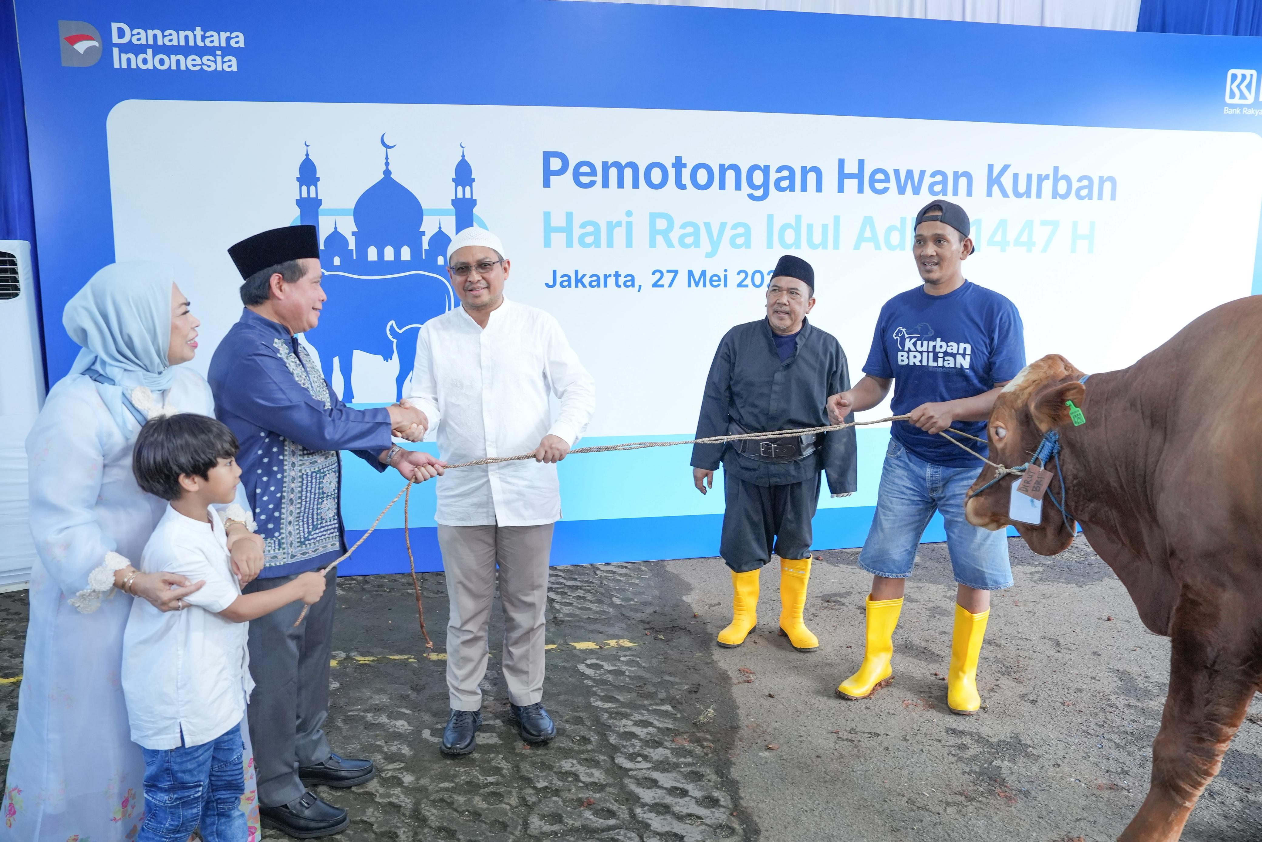 BRI Group Distribusikan lebih dari 5000 Hewan Kurban di Berbagai Daerah di Indonesia 