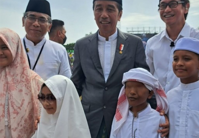 Cerita Azzam, Anak Disabilitas Netra, Pelantun Salawat di Satu Abad NU