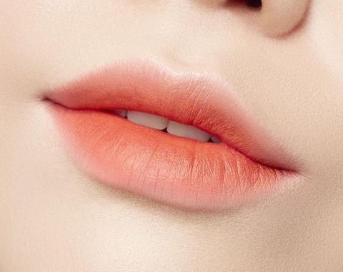 Mau Bibir Kelihatan Tipis? Begini 6 Cara Efektif Secara Alami dan Medis yang Bisa Kamu Lakukan 