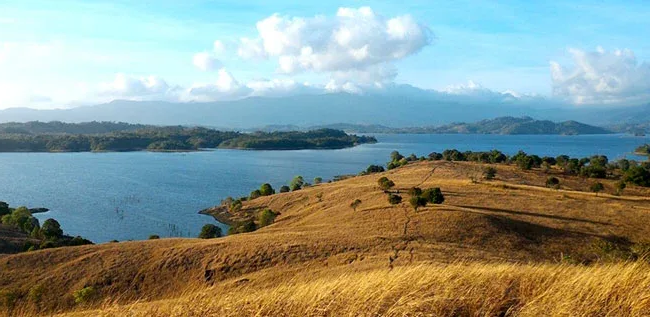 Menyelami Sejarah dan Misteri Gunung Batu Sambung, Kalimantan