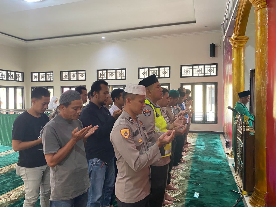 Solidaritas Polri, Doa Bersama Untuk 3 Personel Polres Way Kanan Gugur di Medan Tugas