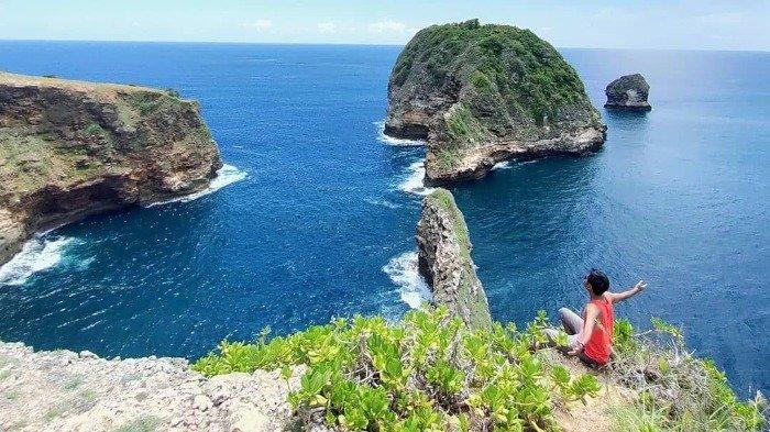 Pantai Gunung Tunak, Surga Tersembunyi yang Menyejukan dan Instagramable di Nusa Tenggara Barat 