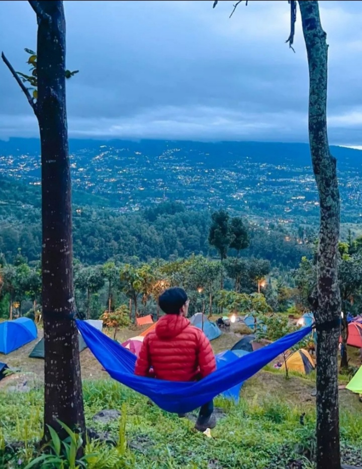 Bogor Ngangenin, Pengen Outdoor, Kamu Bisa Pilih 5 Wisata Camping Disini