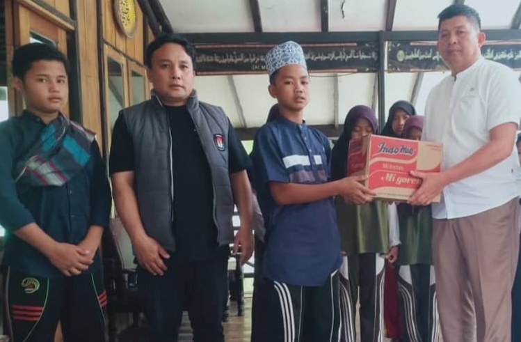 KPU Pagar Alam Berbagi Kebahagian, Gelar Baksos dan Do’a Bersama Anak Yatim