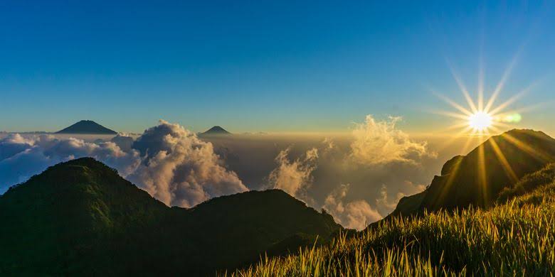 Menikmati Panorama Semarang dari Ketinggian Gunung Ungaran yang Masih Menyimpan Teka-Teki Mengerikan