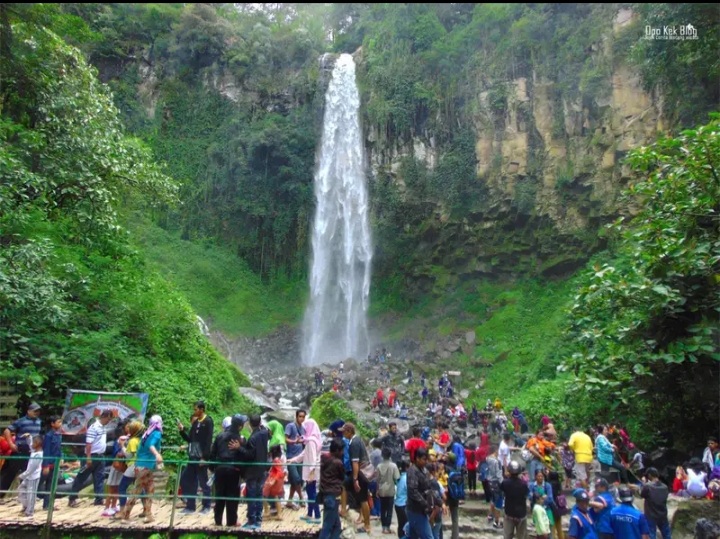 Keajaiban Alam di Solo, Menikmati Pesona Air Terjun Grojogan Sewu yang Menyejukkan