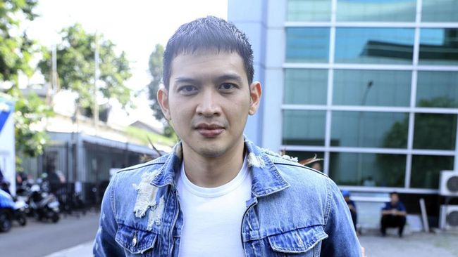 Dugaan Video Syur yang Beredar di Internet, Rezky Aditya Dilaporkan Polisi 