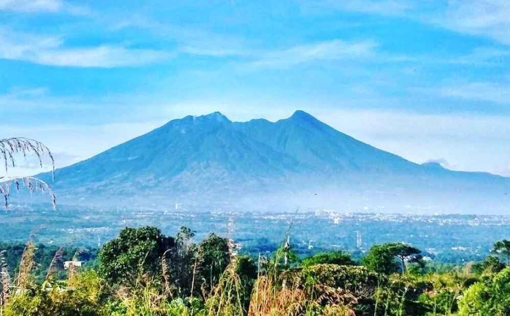 Mengejutkan! Ternyata Gunung Salak Tersimpan Harta Karun 