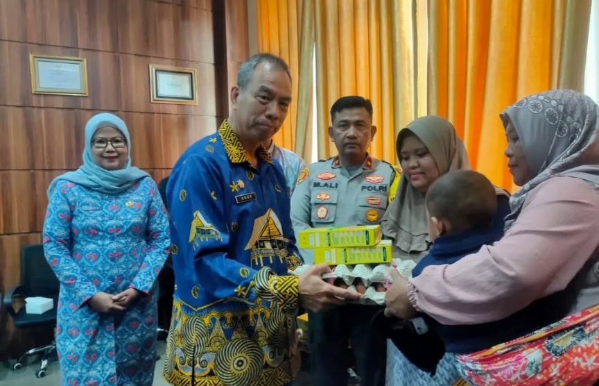 Gaungkan GENTING, Salurkan Bantuan Nutrisi Kepada Keluarga Berisiko Stunting