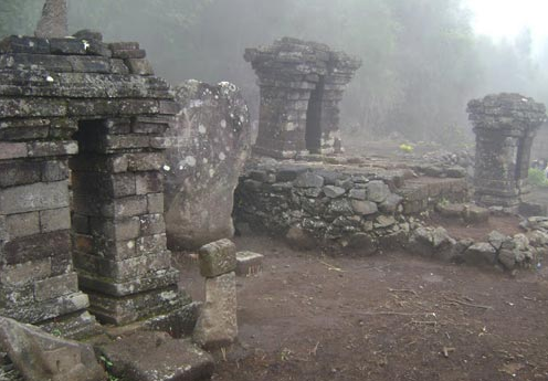 Terkenal Miliki Jalur Paling Mistis di Gunung Arjuno, Ternyata Inilah Kisah Misteri Alas Lali yang Bikin Merin