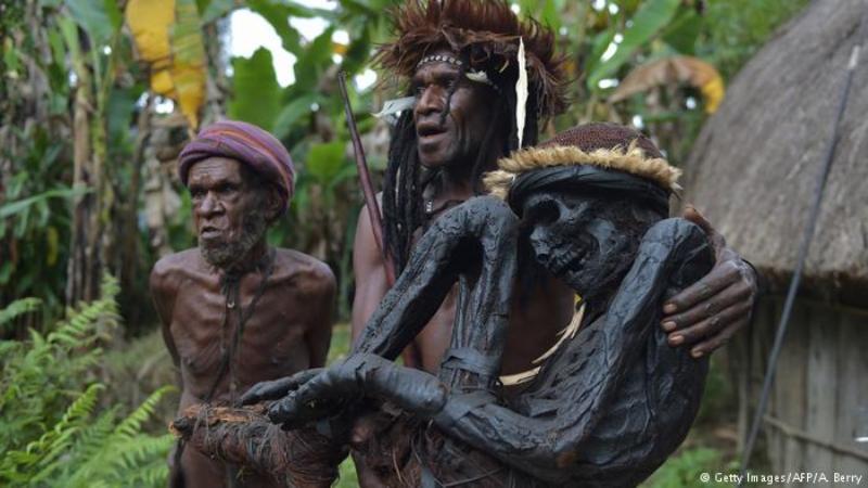 Tradisi Membuat Mumi! Inilah Keunikan Suku Dani Di Daerah Papua Indonesia