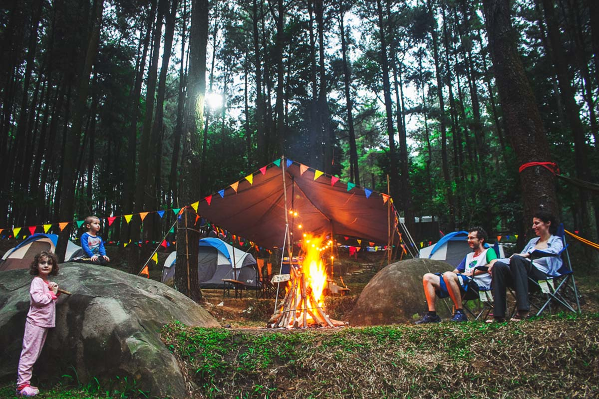 Retreat Alam di Bogor, 5 Destinasi Camping yang Wajib Dikunjungi