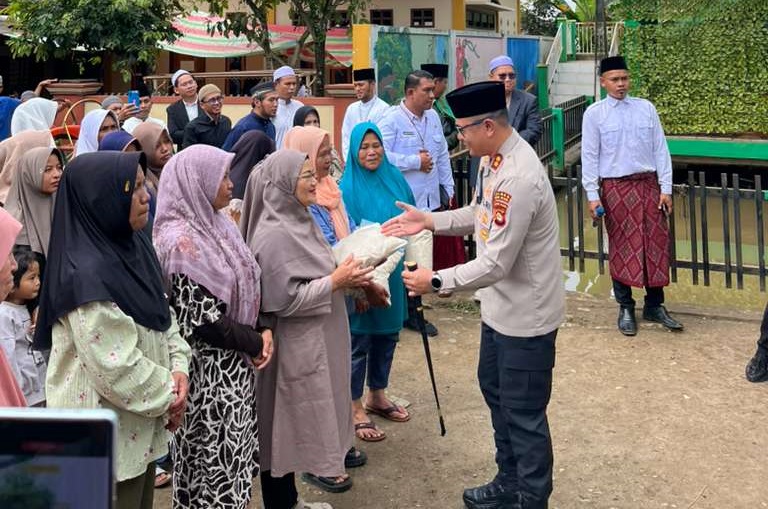 Hadiri Peringatan Hari Santri, Kapolres : Polri Mendukung Pendidikan Karakter di Pesantren