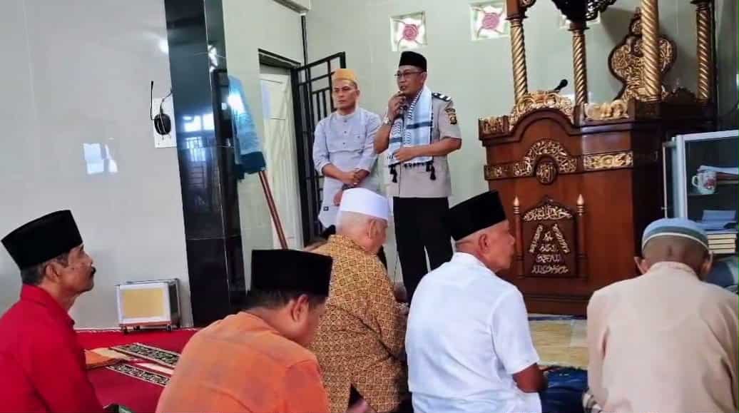 Luar Biasa Bintara Polres Pagar Alam Ini, Ke Masjid - Masjid Sampaikan Khutbah Jumat
