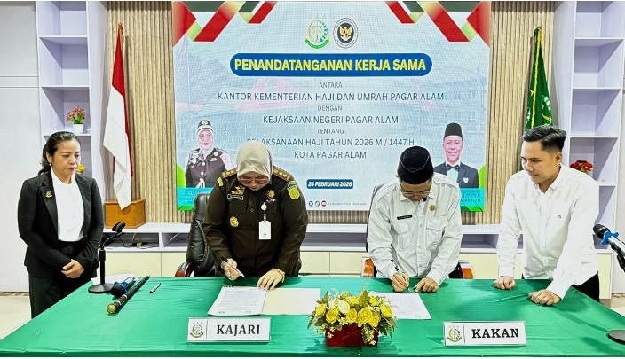 Kejari Pagar Alam - Kemenhaj Teken MoU Pengawasan Penyelenggaraan Haji 2026