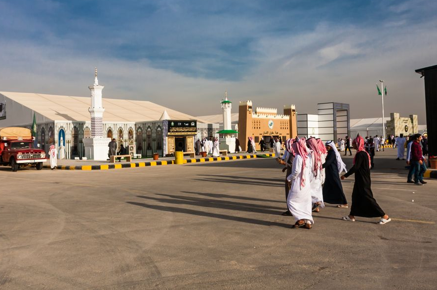 Arab Saudi: Destinasi Wisata yang Menawarkan Lebih dari Sekadar Umrah dan Haji