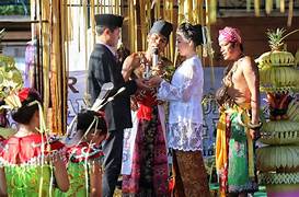 Ternyata Tradisi Perkawinan Sedarah Suku Indonesia Ini Muncul Gara-gara Hal Ini, Begini Penjelasan Lengkapnya