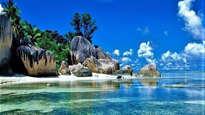 Nikmati Liburan Bersama Keluarga di 7 Destinasi Wisata indah Pulau Belitung Sambut Awal Tahun 2024