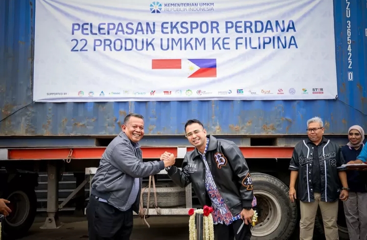Raffi Ahmad Lepas Ekspor Perdana Produk UMKM Abon Jaya Mandiri ke Filipina!