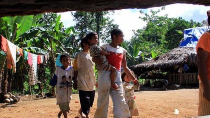 Tradisi Unik dan Aneh Suku Polahi yang Viral! Salahsatunya Begituan oleh Emak Sendiri!