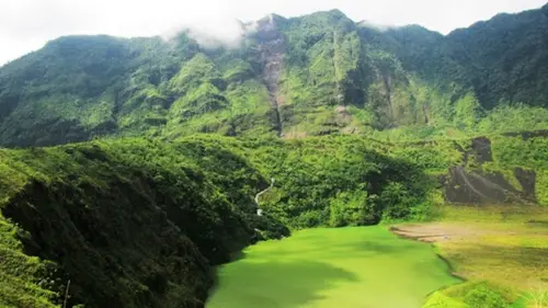 Siap Menyelami Keindahan Gunung Galunggung? Yuk, Jelajahi 6 Fakta Menakjubkan!