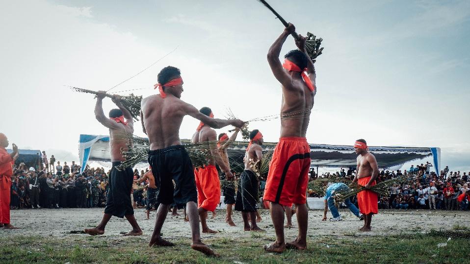 Ini Dia 5 Upacara Tradisi Adat di Maluku, Salahsatunya Makan Patita, apa Itu Patita?