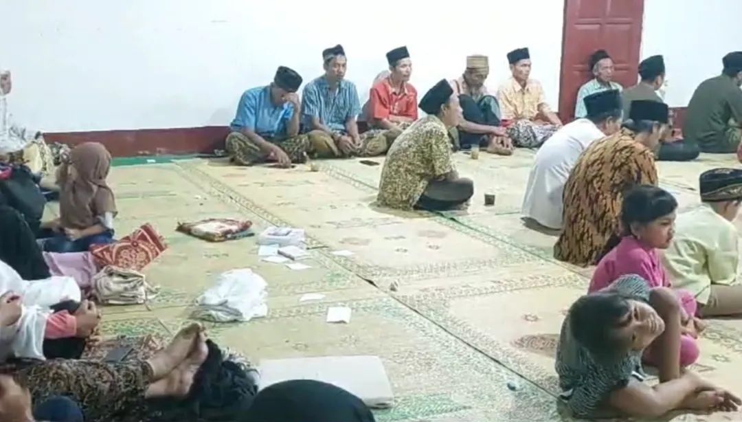  Heboh, Jama’ah Aolia Gelar Perayaan Idul Fitri Lebih Awal, Ini Selengkapnya!