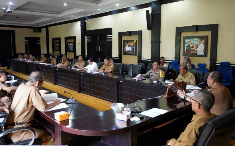 Pj Sekda Pimpin Rapat Persiapan Upacara Peringatan Hari Pahlawan 