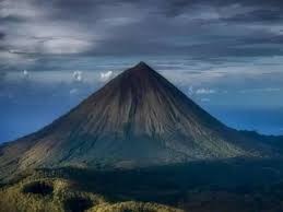 Pesona Mistis Gunung Bromo, Mitos dan Legenda di Balik Keindahannya