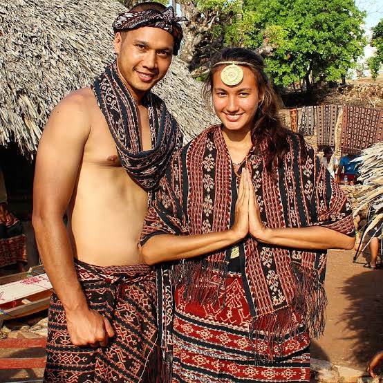 Jadi Adat dan Budaya Ritual Nyeleneh Suku Indonesia Ini Bikin Panas Dingini